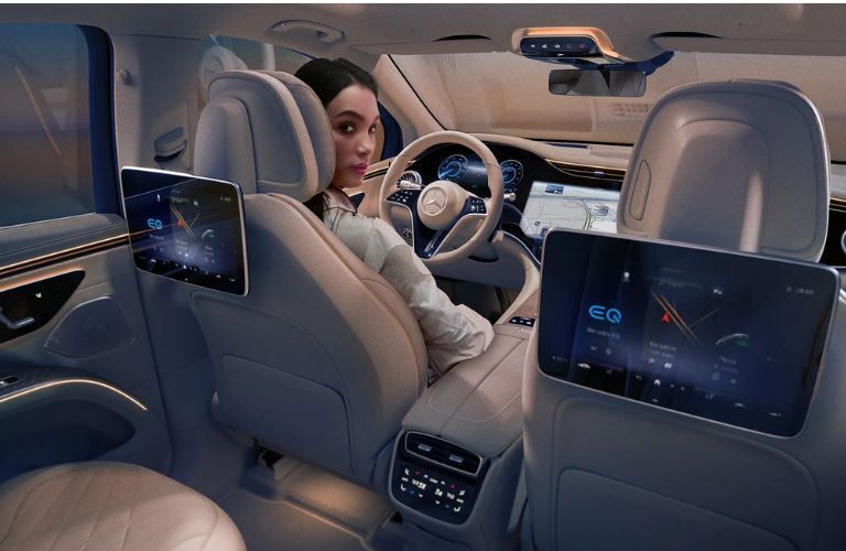 diagonal front view image of the 2025 Mercedes-Benz EQS Sedan