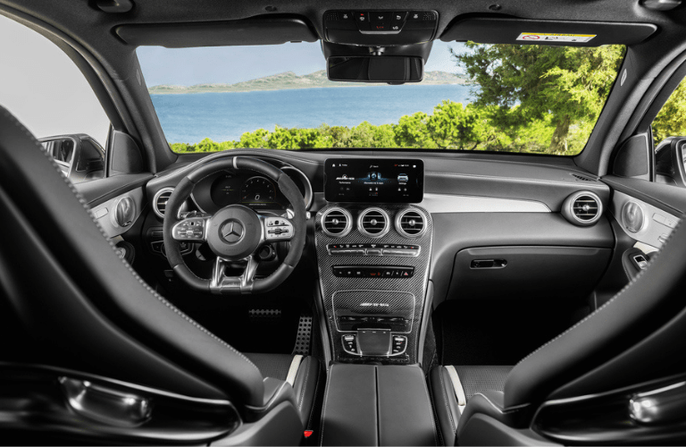 2022 Mercedes-Benz GLC steering wheel and interior
