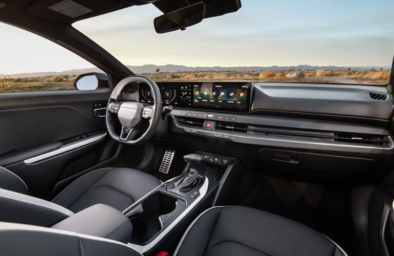 2025 Kia K4 interior front dash