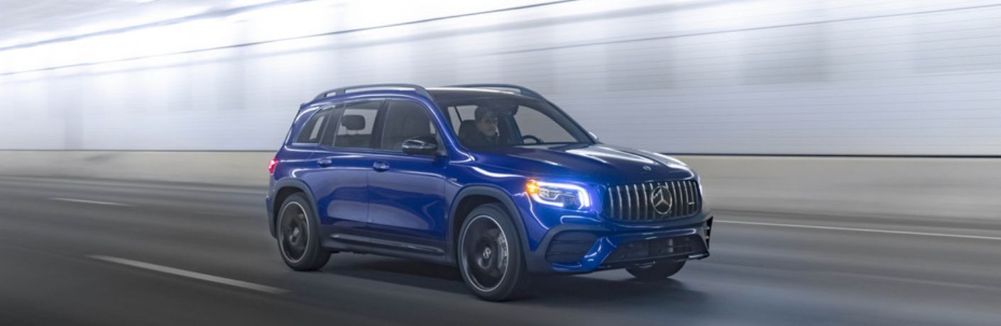 Front quarter view of the 2021 Mercedes-Benz GLB