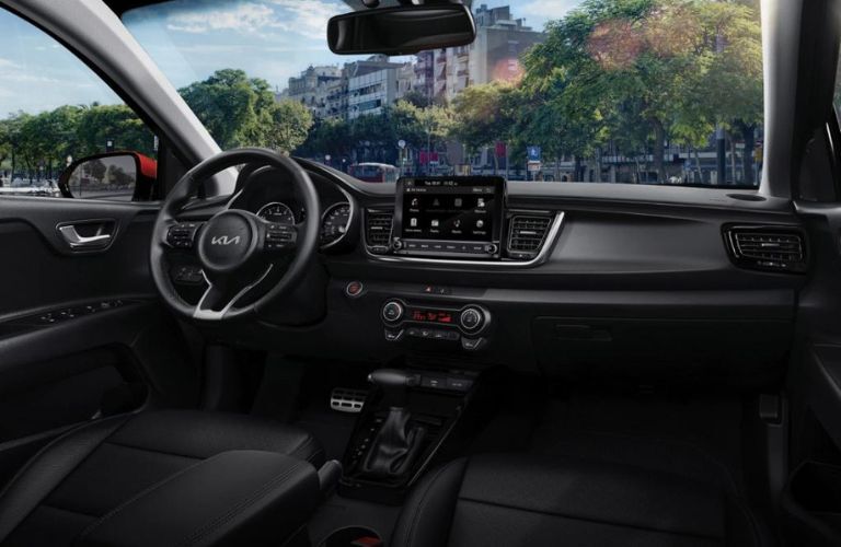 2023 Kia Rio interiro front dash