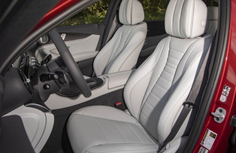 2022 Mercedes-Benz E 350 Sedan front seats