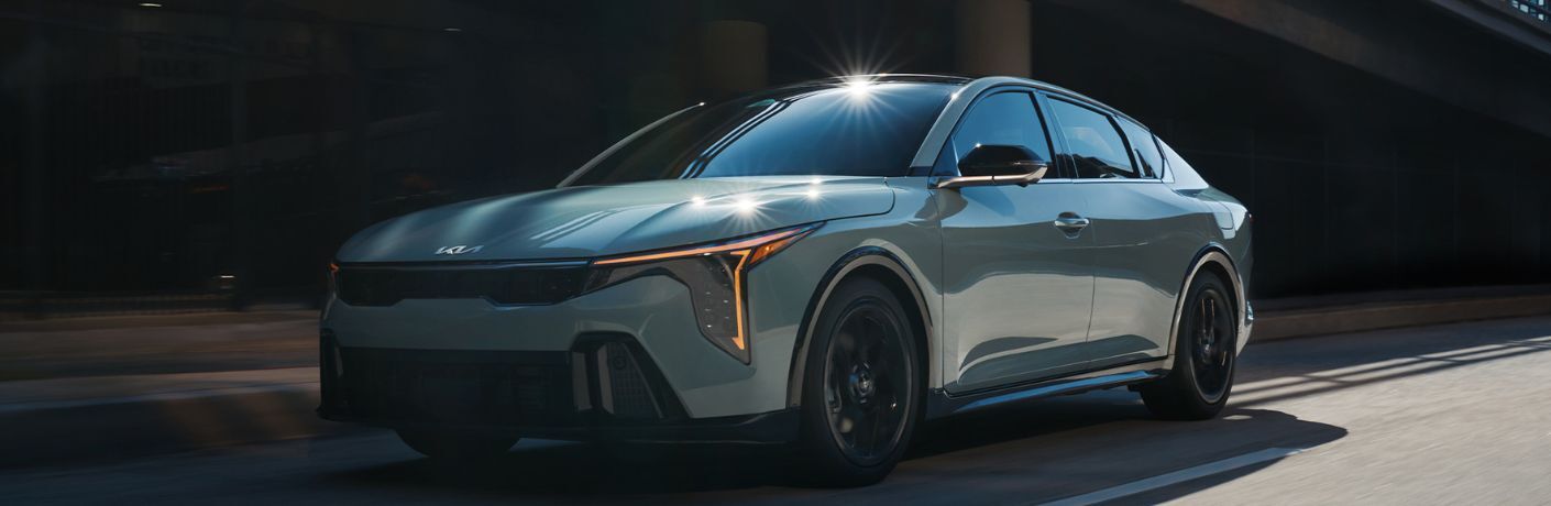 2025 Kia K4 front and side view