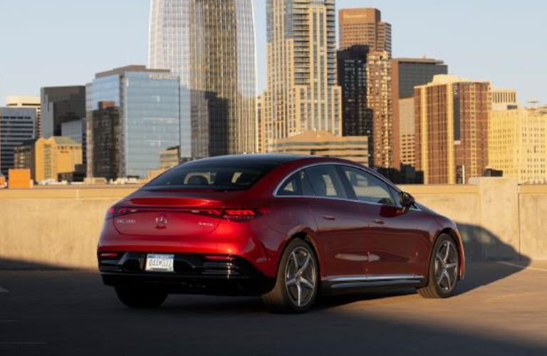 Mercedes-Benz EQE 500 4MATIC Sedan exterior front view