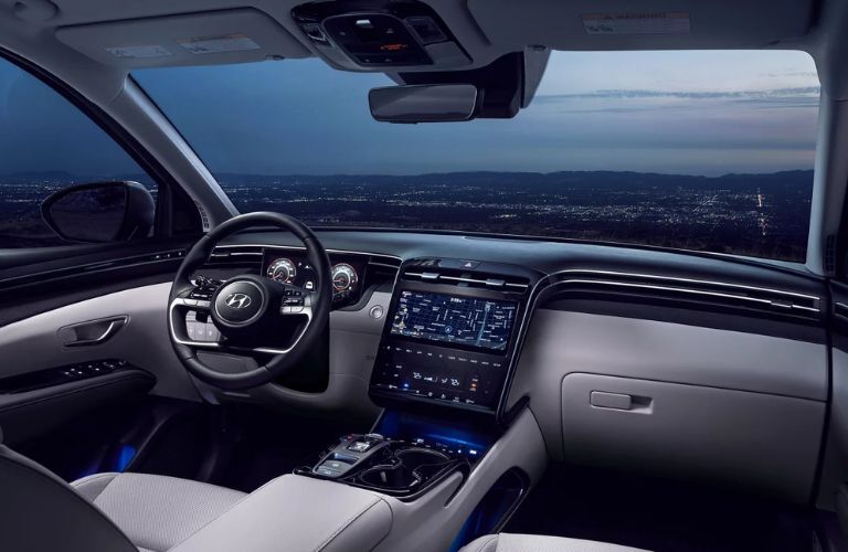 Dashboard and seats in the 2023 Hyundai Tucson