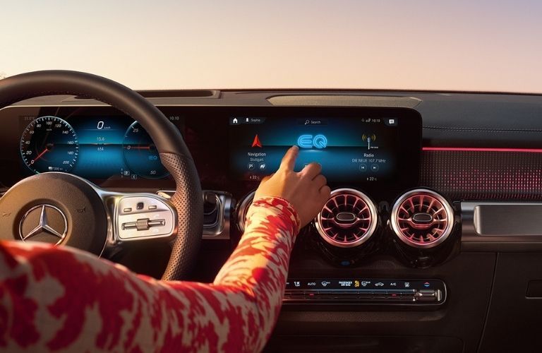 2022 Mercedes-Benz EQS center console