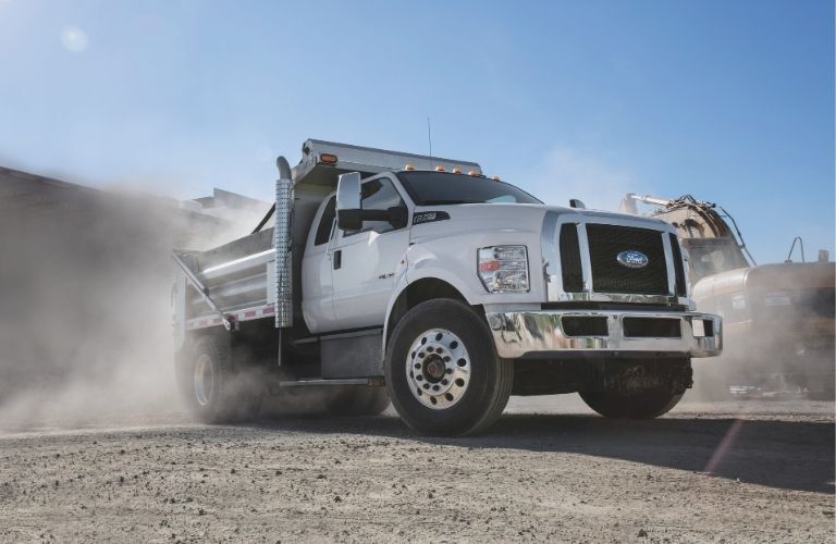 2007 Ford F-750 exterior side view