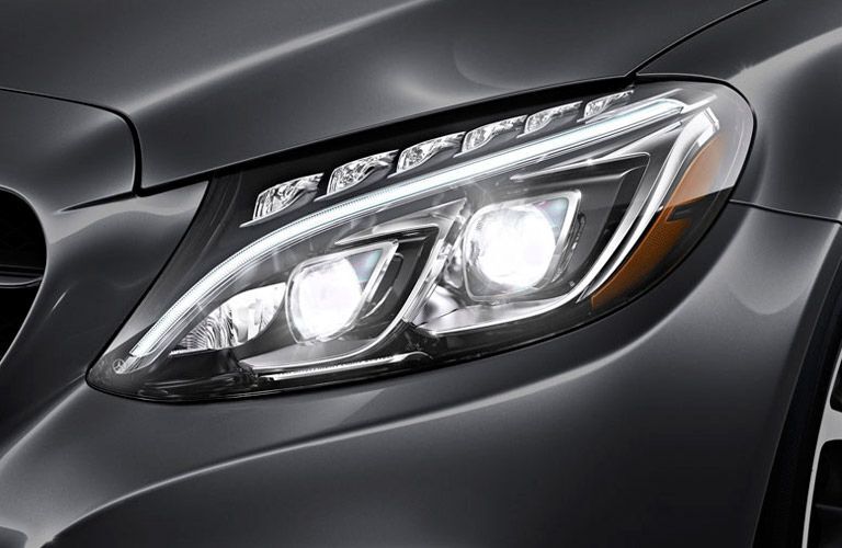 Headlight of the 2016-Mercedes-Benz-C-Class