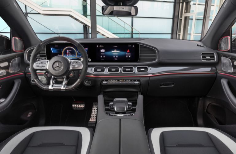 Front console of the 2023 Mercedes-Benz AMG® GLE 63 S 4MATIC Coupe