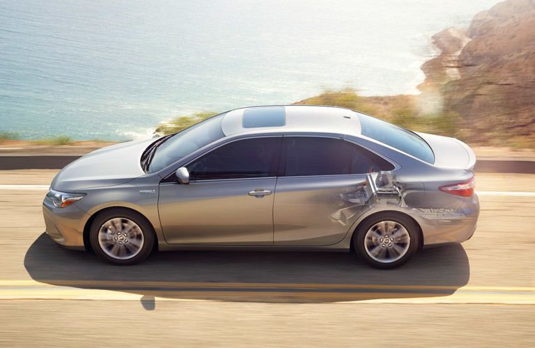 2016 Toyota Camry vs 2016 Honda Accord