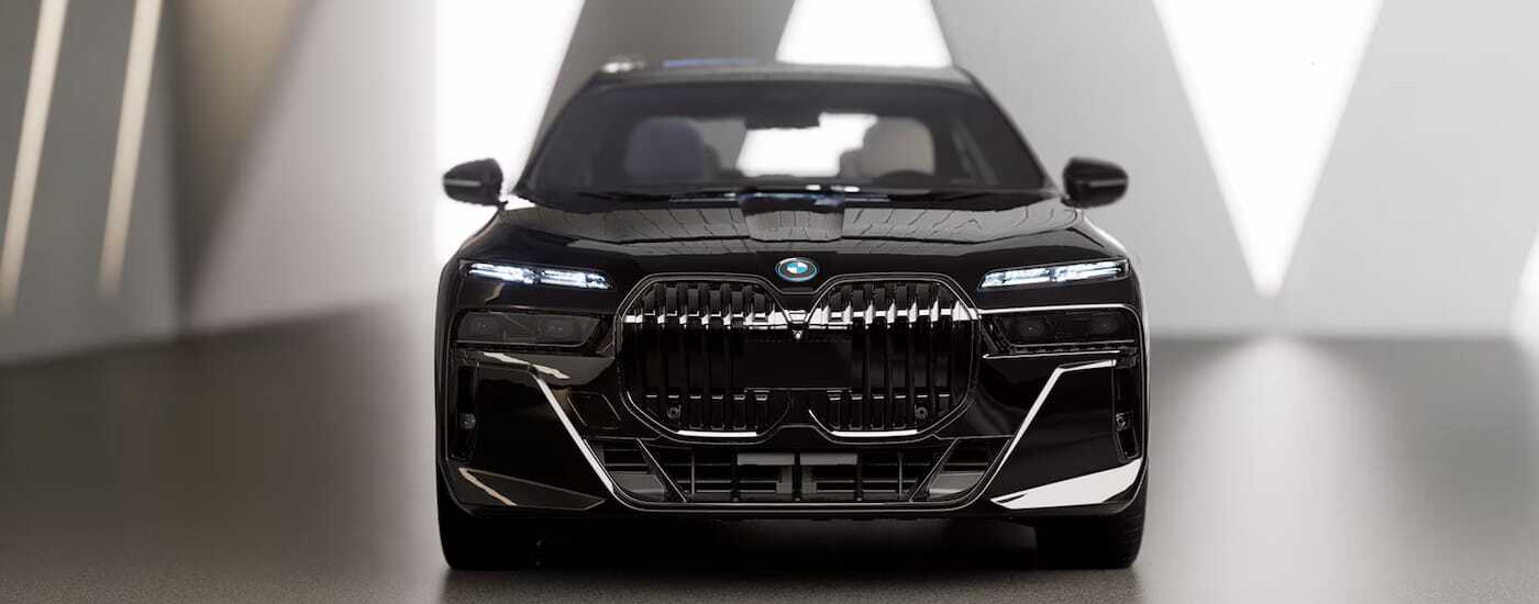 2024 BMW i7 - Overview-Tech-Carousel-06-ALL