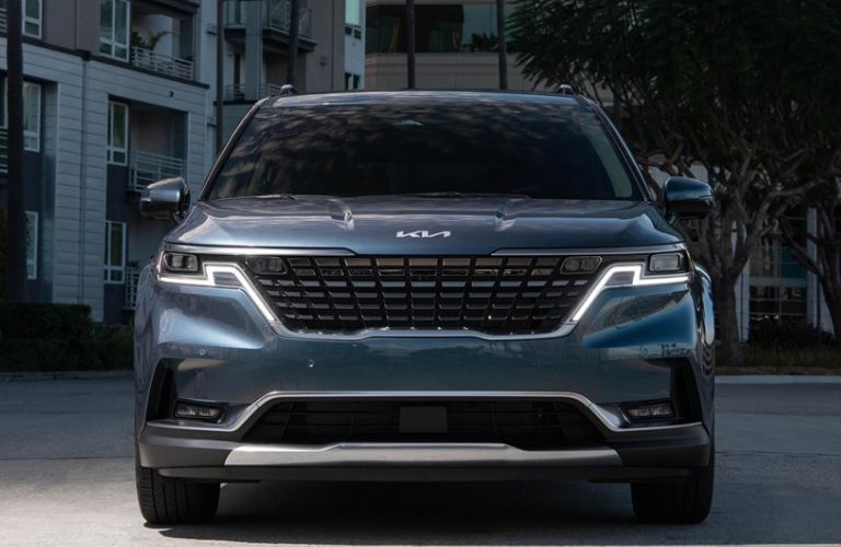 2024 Kia Carnival front view