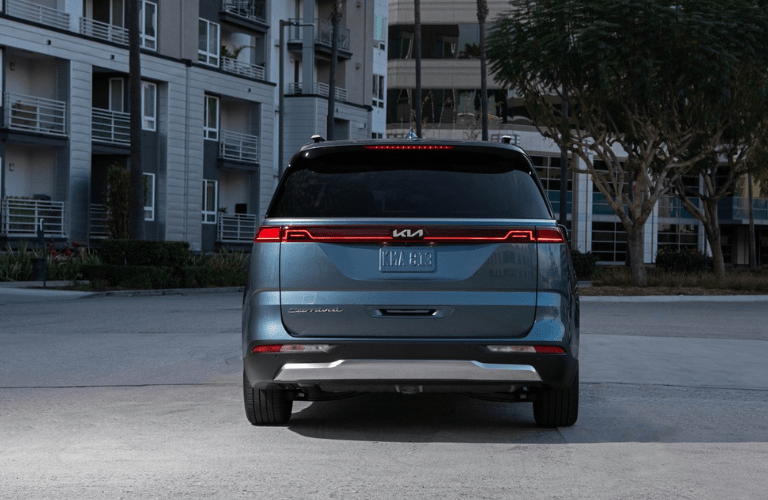 2024 Kia Carnival back view