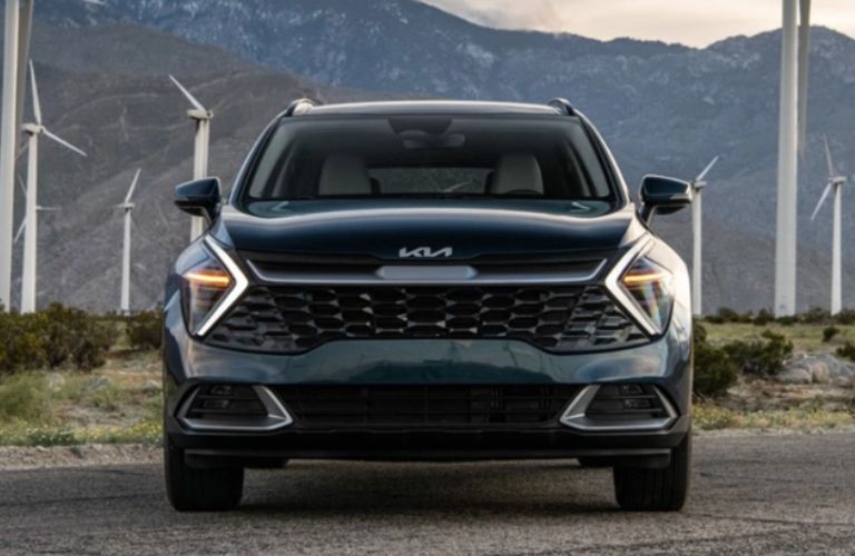 2025 Kia Sportage Hybrid front view