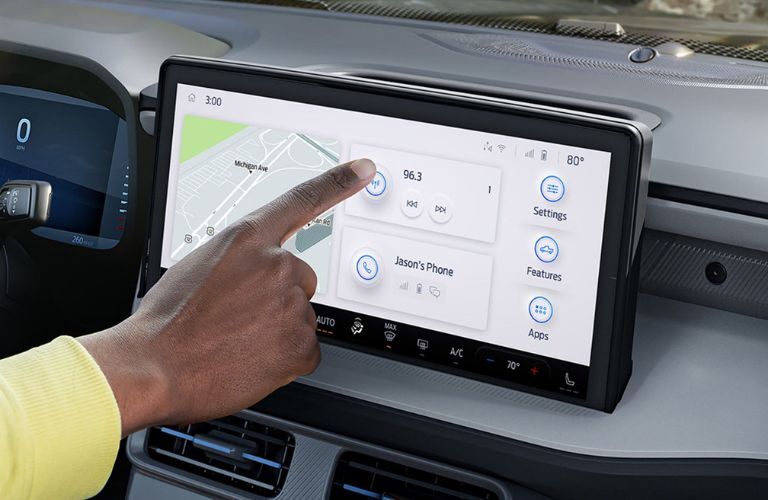 2025 Ford Maverick XL touchscreen display