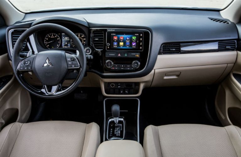 Front console of the 2018 Mitsubishi Outlander