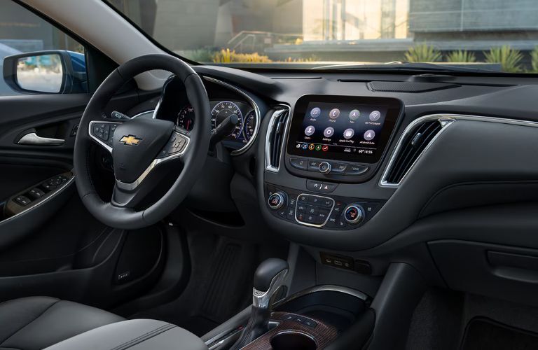 2024 Chevrolet Malibu front interior