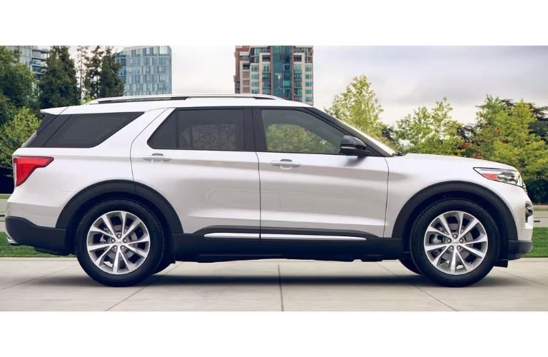 2024 Ford Explorer Star White