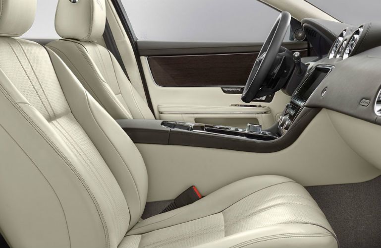 2017 Mercedes-Benz S-Class Cabin Front Side