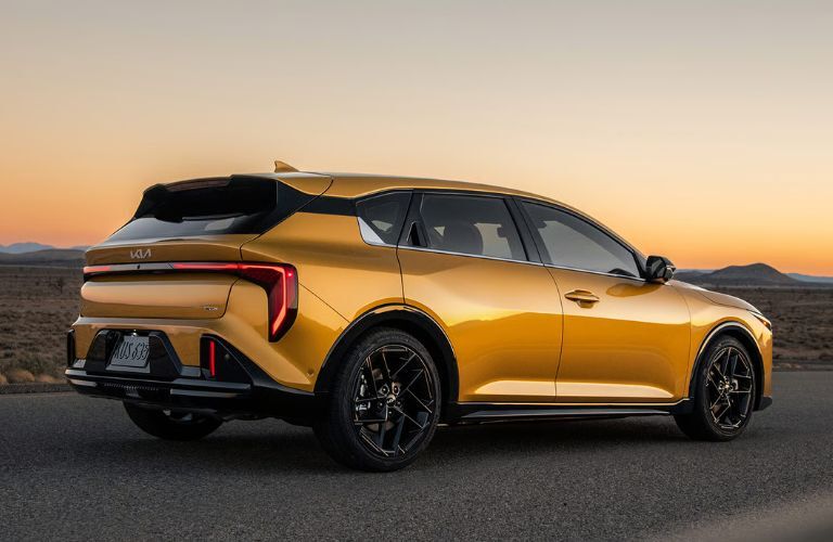 2026 Kia K4 Hatchback back and side view
