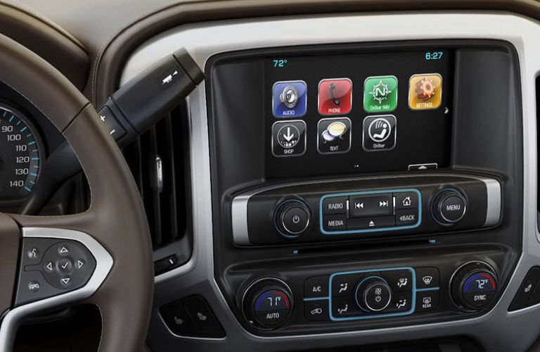Front console of the 2018 Chevrolet Silverado