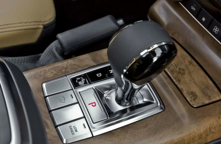 2015 Mercedes-Benz G-Class gear shift