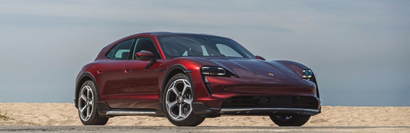 2024 Porsche Taycan Cross Turismo exterior front view