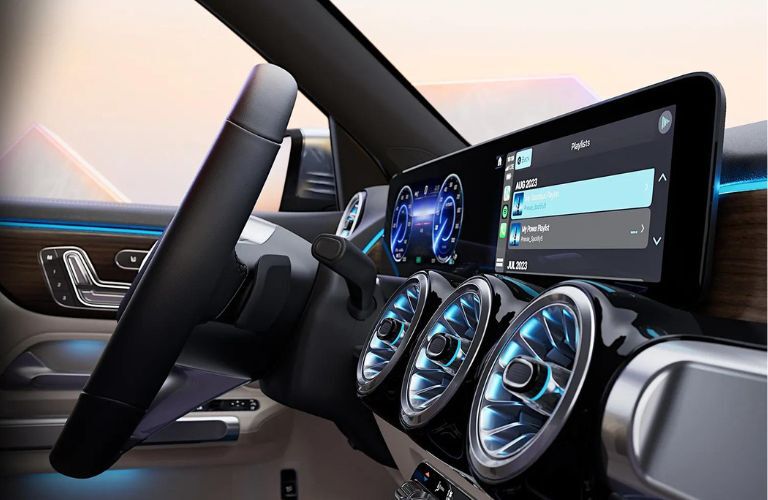 2024 Mercedes-Benz EQB interior lighting