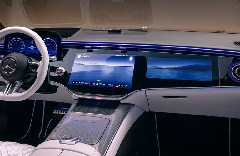 2027 Mercedes-Benz S-Class Sedan Steering Wheel and Dash