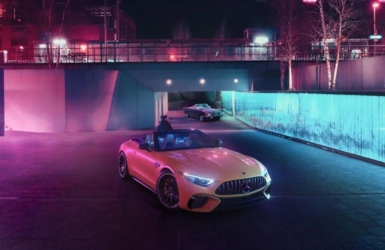 Front-quarter view of the 2025 Mercedes-AMG® SL Roadster