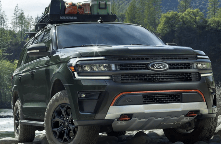 2022 Ford Expedition vs 2022 Toyota Sequoia