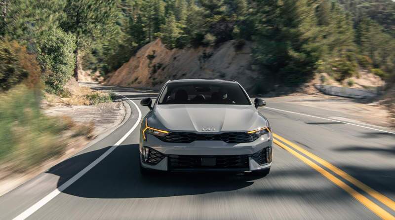 A front external view of the 2025 Kia K5