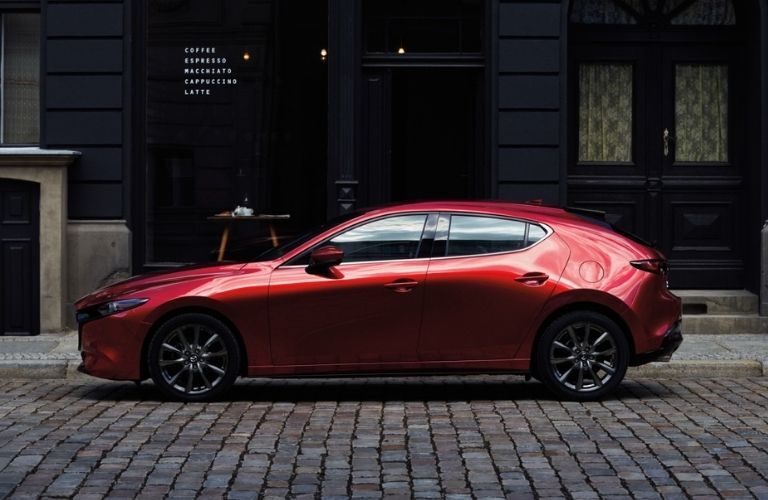 2021 Mazda3 Hatchback vs. 2022 Honda Civic Hatchback in Janesville, WI