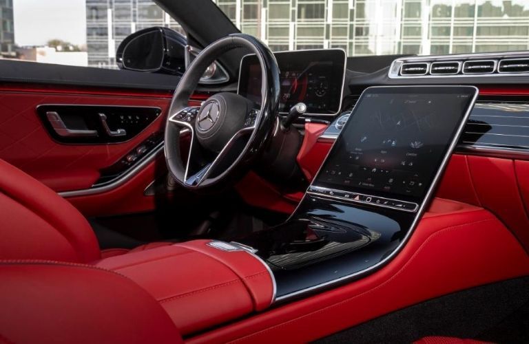 MB S 580 4MATIC front interior view