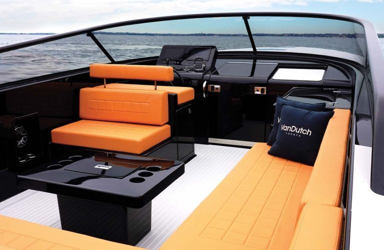 VanDutch 40 Sleep Edition' deck