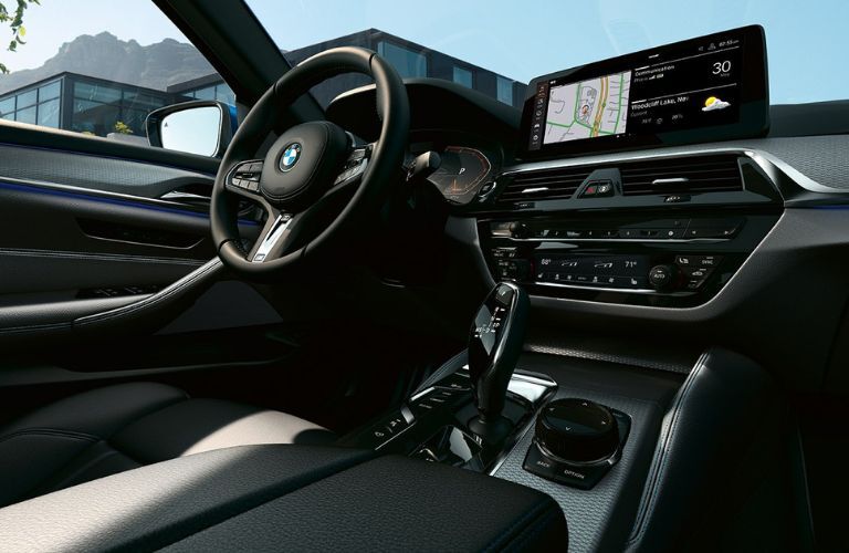 Cockpit view of the 2023 BMW 5 Series