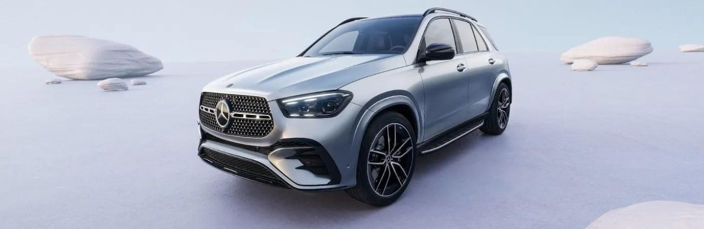 Front-quarter view of the 2024 Mercedes-Benz GLE 350 4MATIC SUV Gray