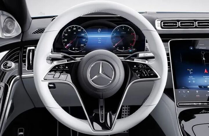 2024 Mercedes-Benz S-Class 580e 4MATIC steering wheel