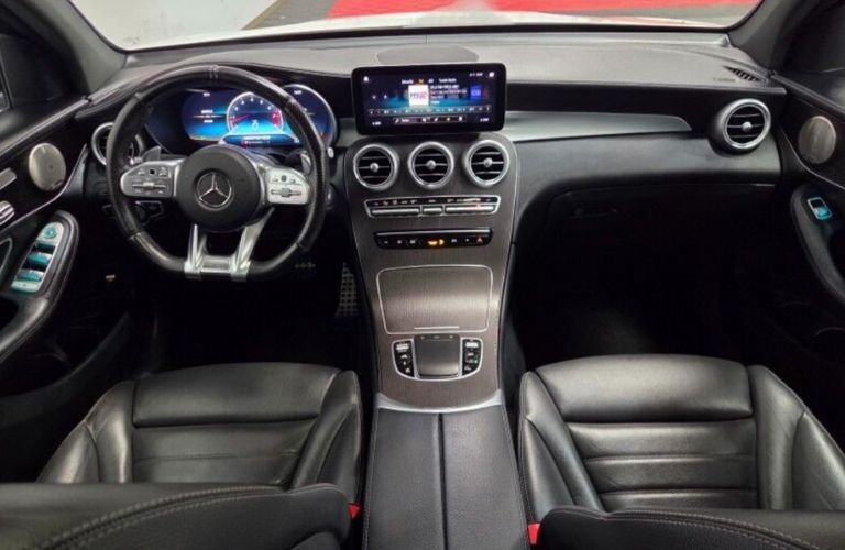cockpit of a Used Mercedes-Benz SUV