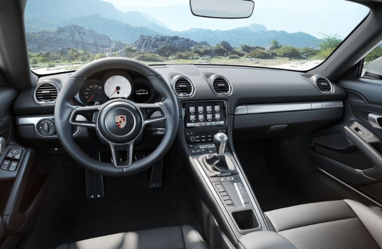 Dashboard and seats of the 2024 Porsche 718 Cayman S