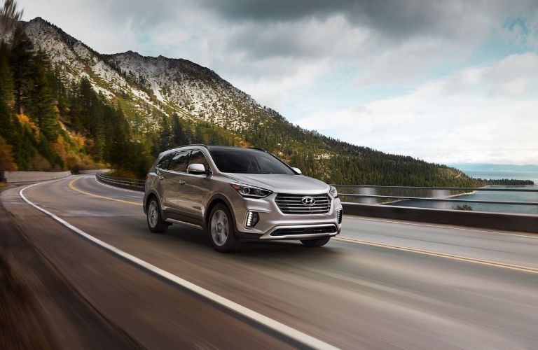 2017 Hyundai Santa Fe front quarter view