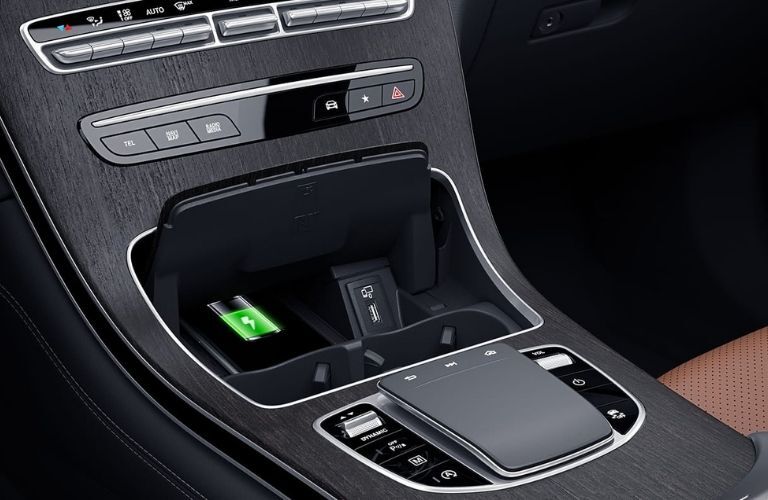 2022 Mercedes-Benz GLC Center Console and Wireless Charger