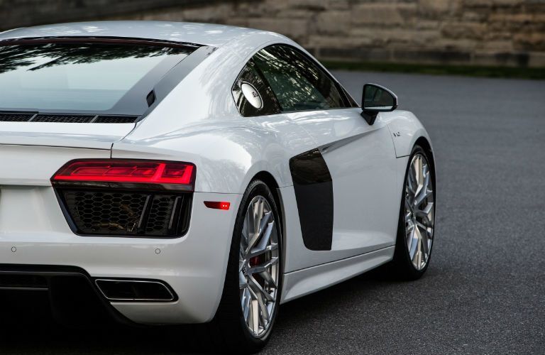 White 2017 Audi R8 Tail Light