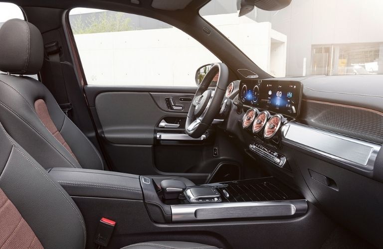 2022 Mercedes-Benz EQS interior front row