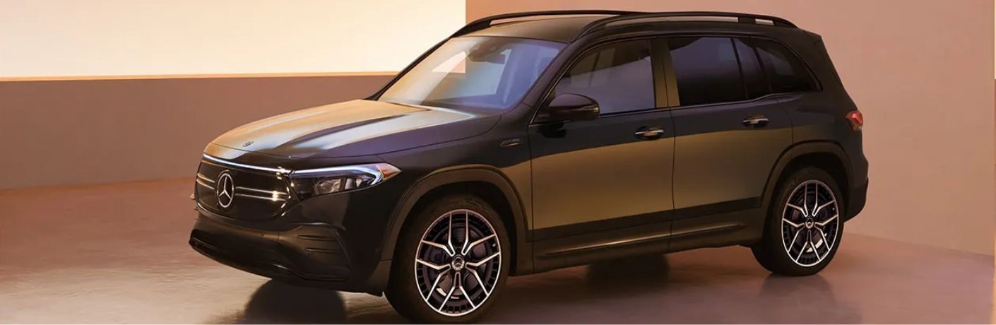 Side view of the 2023 Mercedes-Benz EQB 300 4MATIC® in Cosmos Black