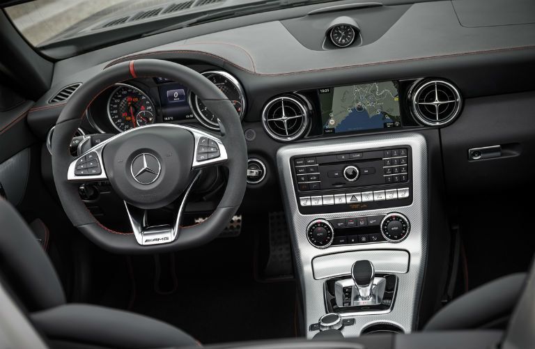 Mercedes-Benz Roadster interior black