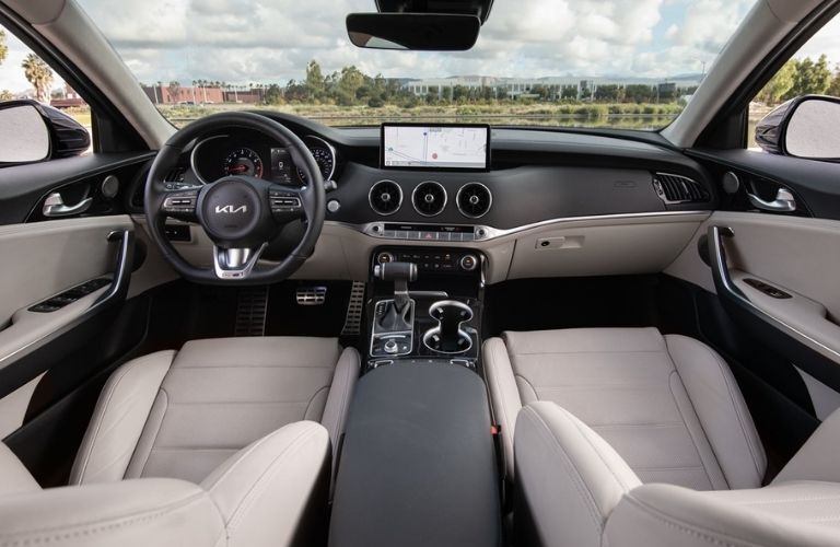 View of the front console of the 2022 Kia Stinger