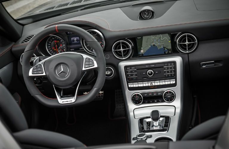 2017 mercedes-benz slc interior