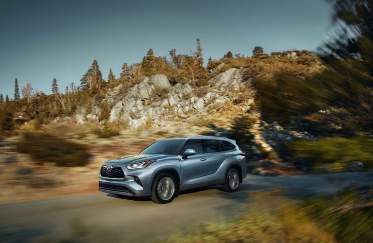 Toyota Highlander off-road