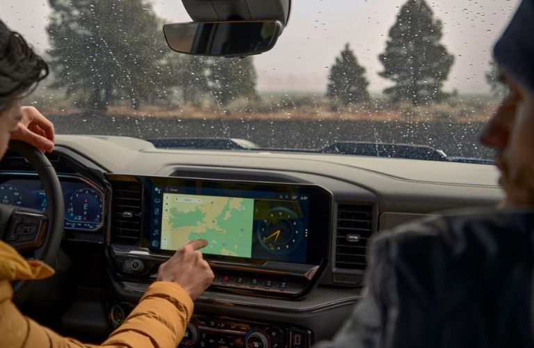 2025 Chevrolet Silverado 1500 touchscreen display